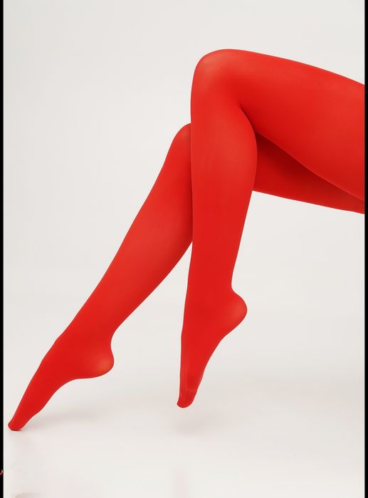 Червоні колготи, красные колготы