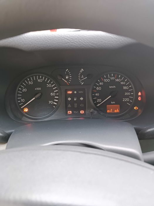 Renault Clio 1.2 Gasolina (Junho 2003) – 5 Portas – Cinzento