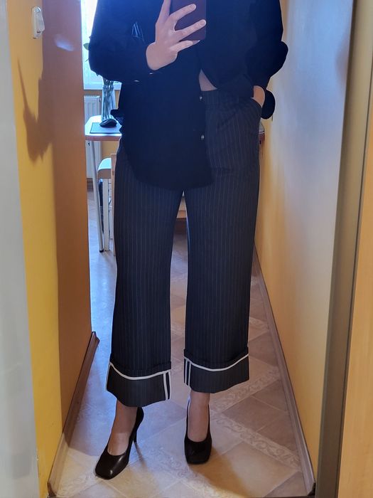 Damskie spodnie Reserved, rozmiar M, stan idealny