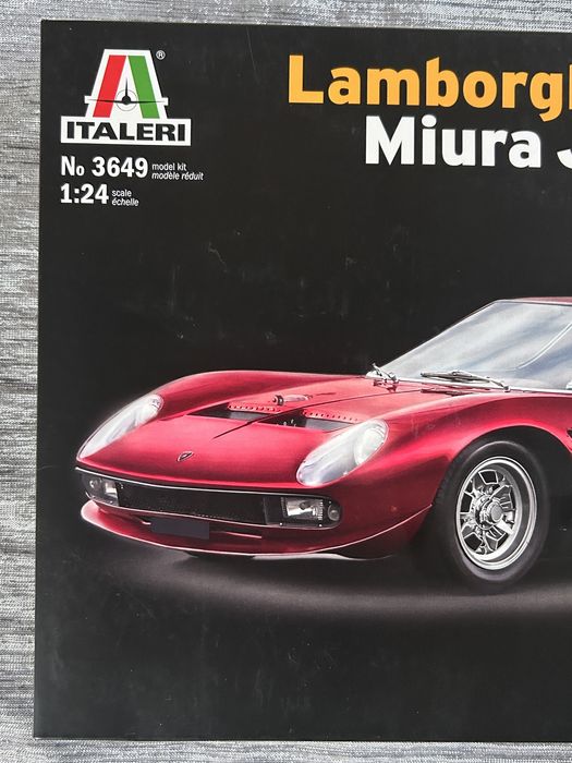 Samochód Lamborghini Miura SVJ model Italieri 3649