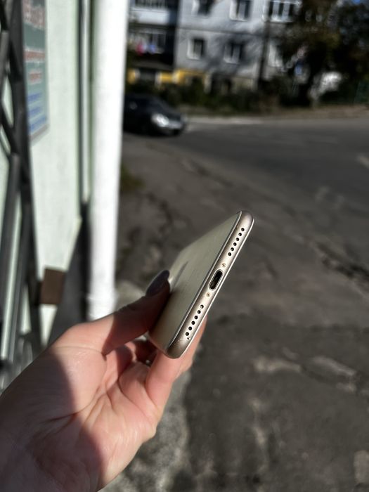 Телефон iPhone 7 128gb