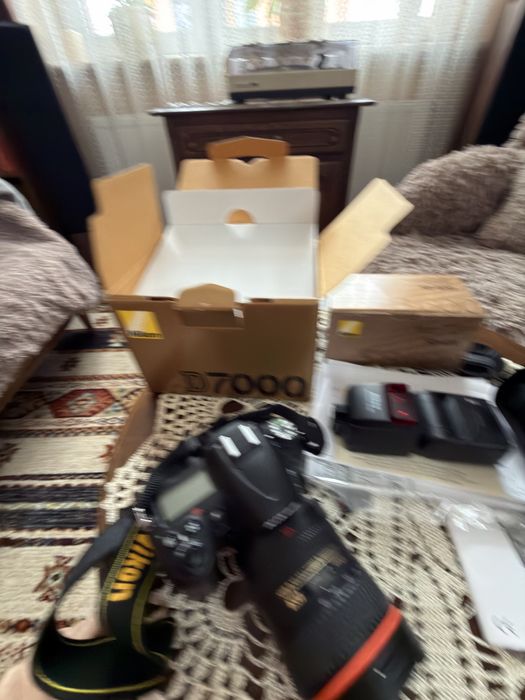 Nikon d7000 nikon 18-200 lampasb-600