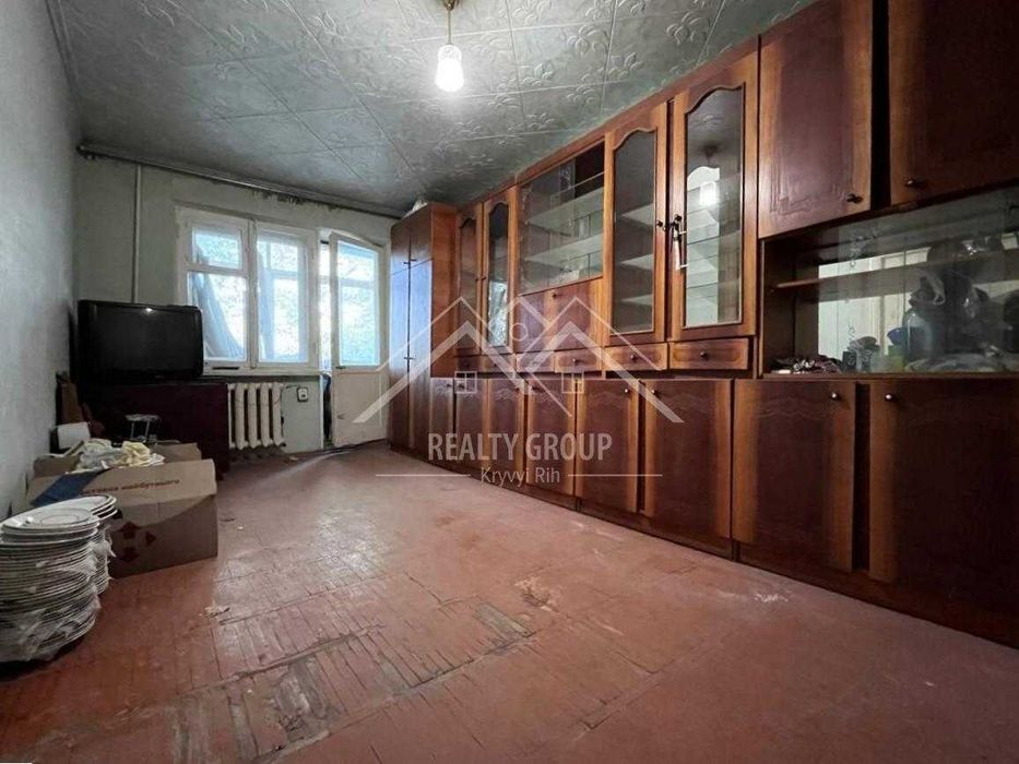 Продаж 2к квартири під ремонт на Курчатова