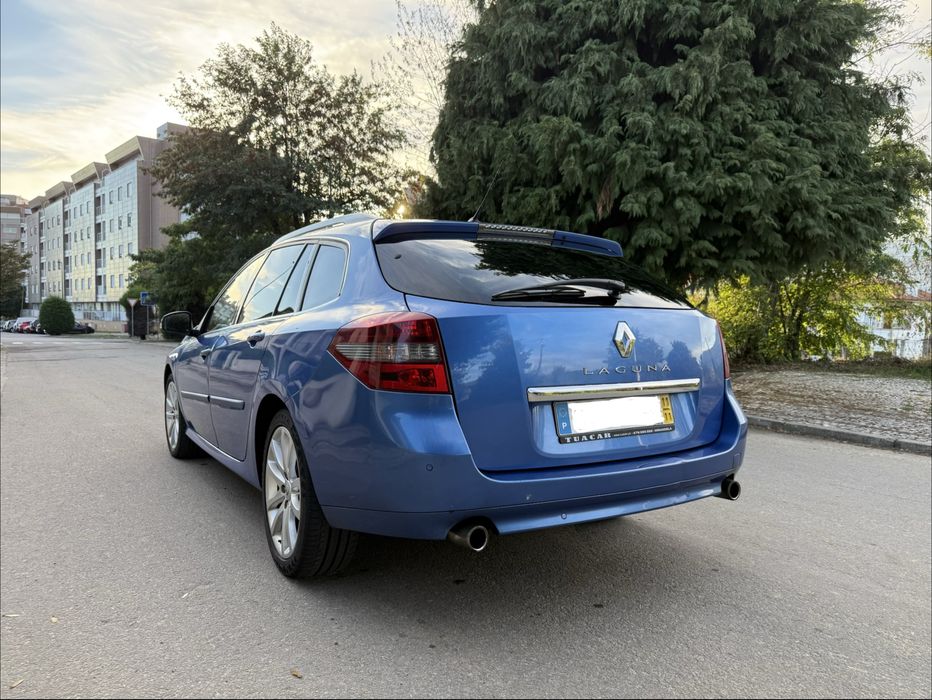 Renault Laguna III Break 2.0 dCi 150 cv 4Control — 2011