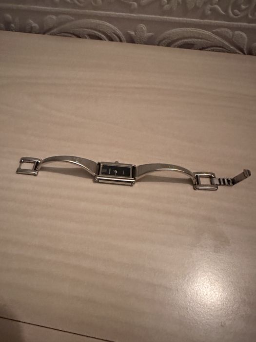 Женские наручные часы