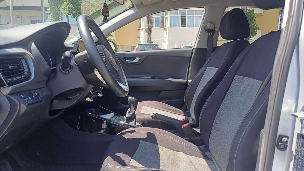 kIA STONIC WAVE 1.0 TGD 100CV cinza 19000 KM / NOV 2021