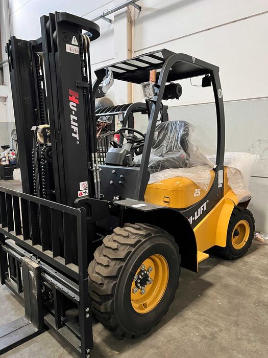 Empilhador Todo o Terreno Novo (Entrega Imediata)