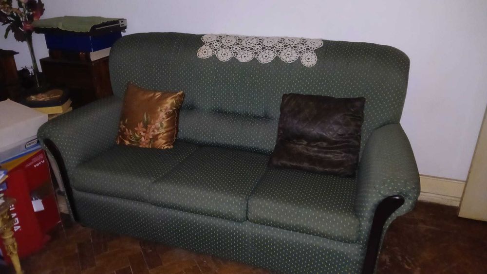 Dou mobiliário e loiças - Lisboa Penha de França