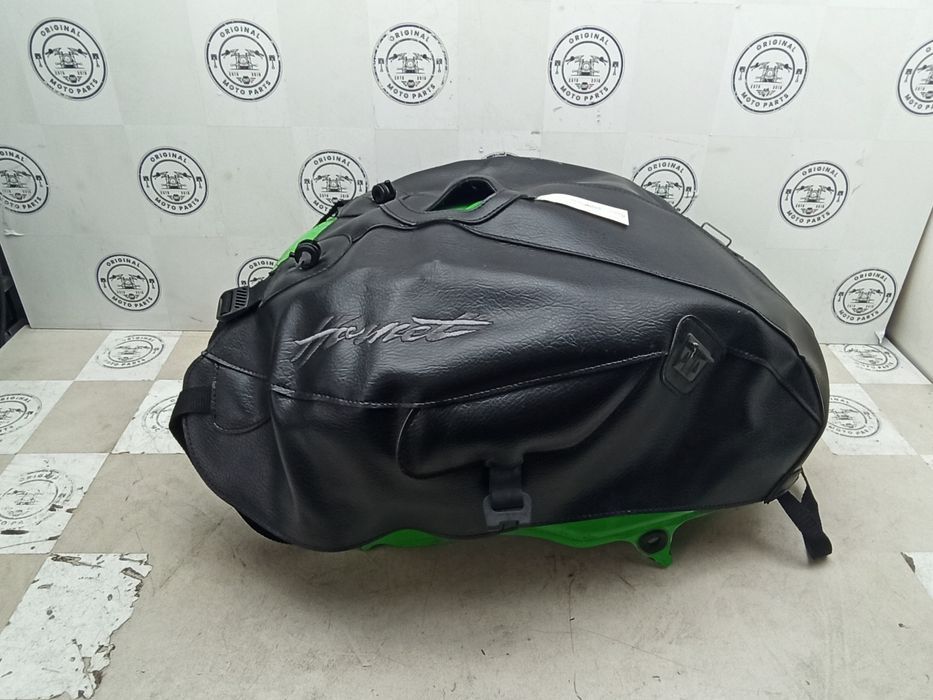 Capa depósito Honda Hornet