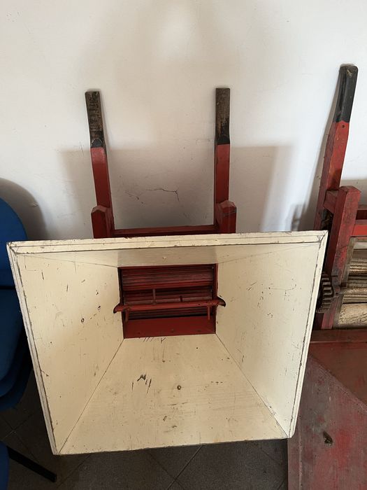 Relador de uvas manual