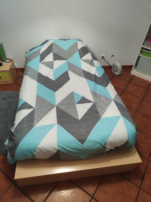 Cama de solteiro