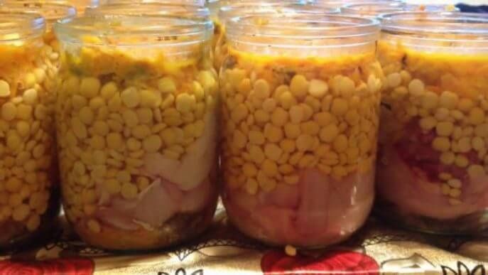 Тушенки, каши с курицей с автоклава