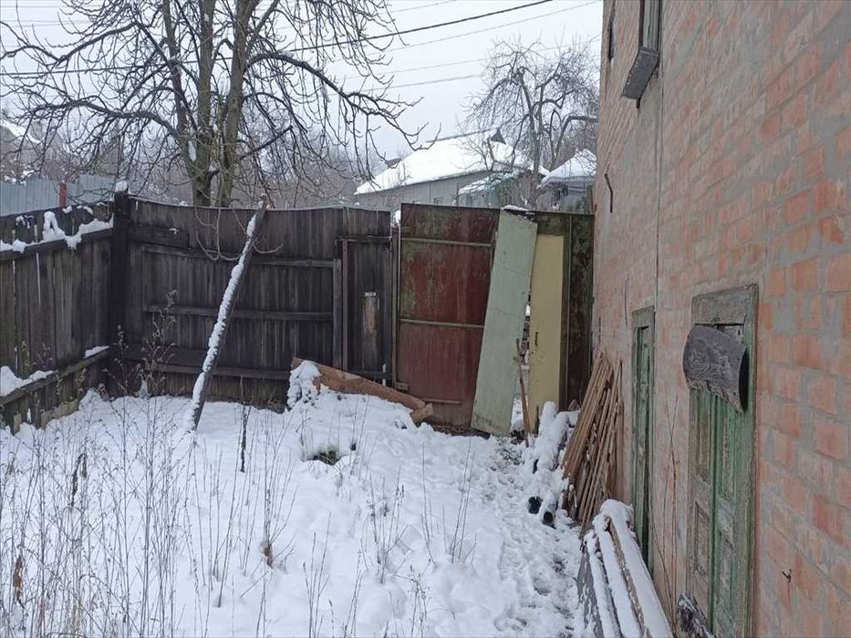 Земельна ділянка з комунікаціями в центрі