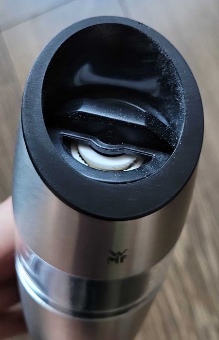 młynek elektryczny WMF Inverta DeLuxe grawitacyjny automat do przypraw