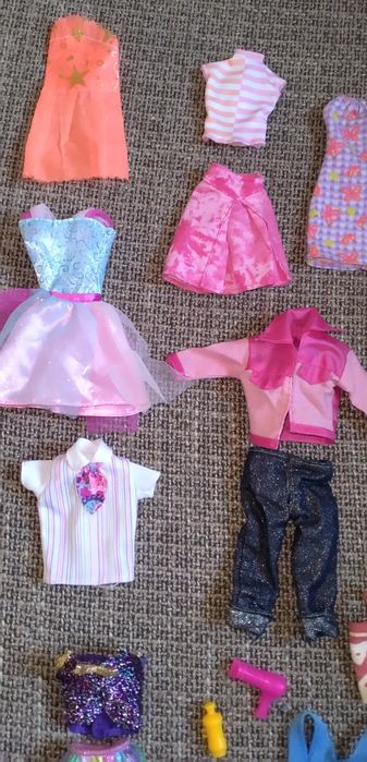 Lote roupas para Barbie