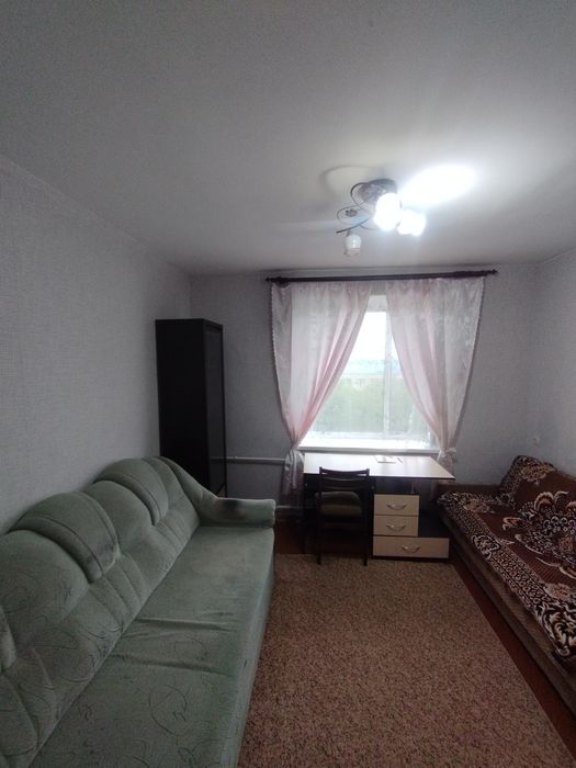 Продам 2-х кімнатну квартиру терміново