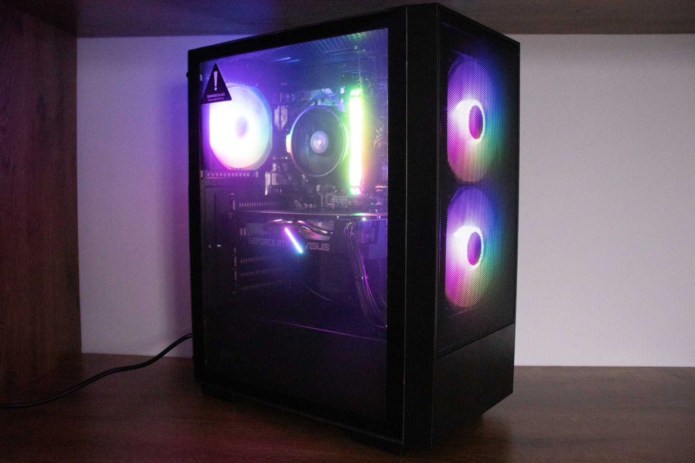 Komputer Gamingowy Ryzen 7 2700x RTX 2060 16GB RAM 500 SSD **DOWÓZ**