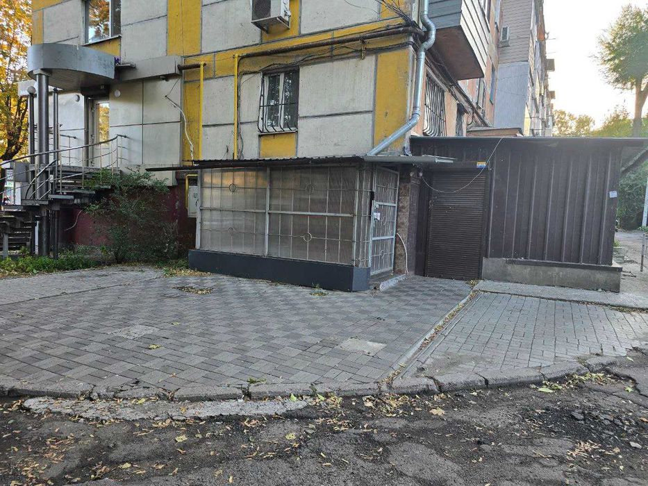 Сдам в аренду Нежилое помещение 47 кв.м. красная линия пр.Науки 100