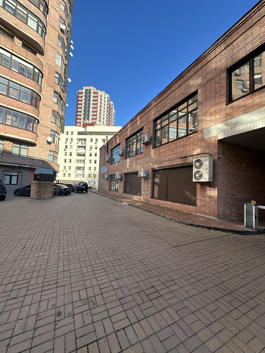 Пряма пропозиція! Продаж Будівлі. Ст. Метро Печерська.