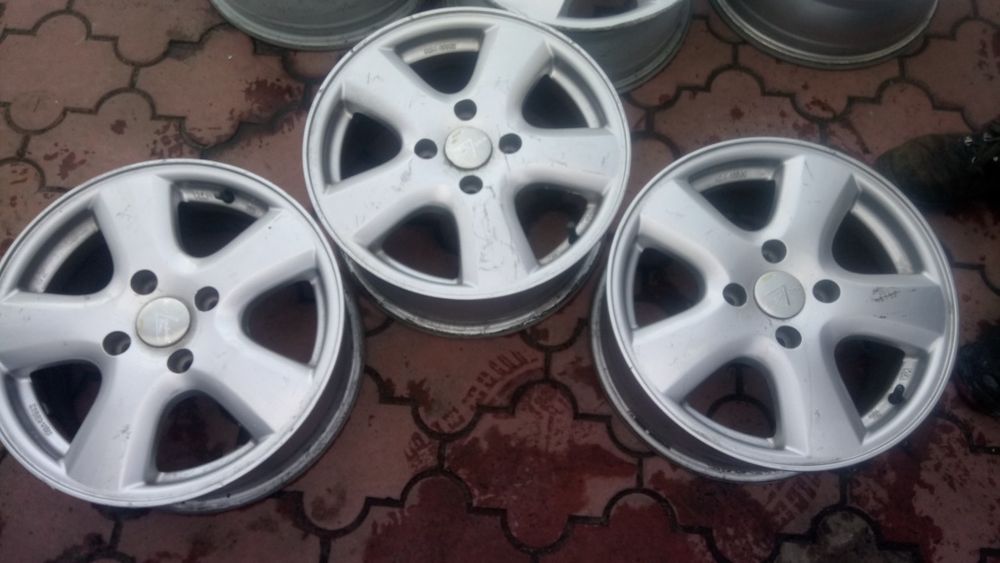 Ford Focus mondeo fiesta