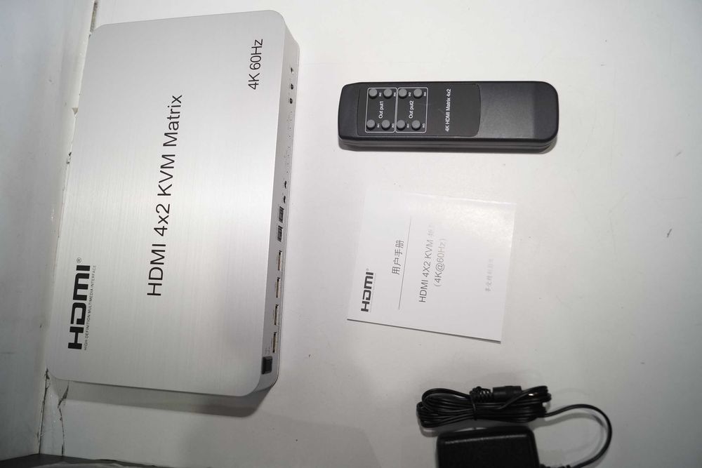 Przełącznik Splitter Switch HDMI 4x KVM Matrix 2 monitory 4 komputery