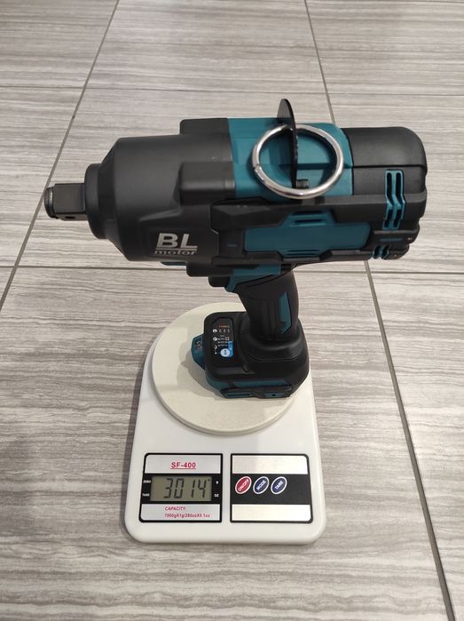 Акумуляторний гайковерт