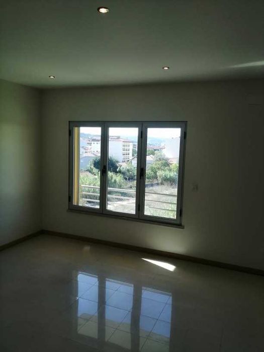 Apartamento T2 - Ourém - Arrendamento