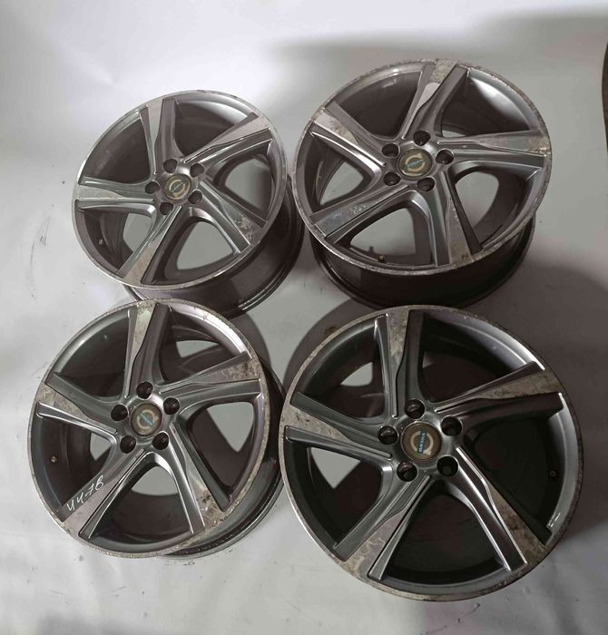 Conjunto de jantes VOLVO C30