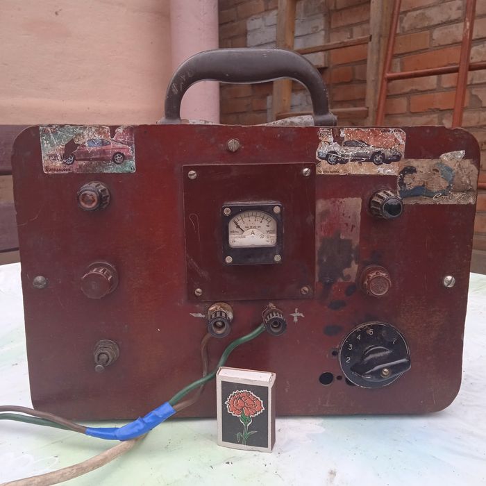 Трансформаторное зарядное устройство.