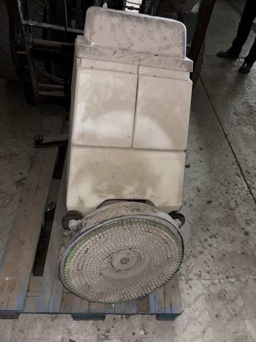 Lavadora de chao industrial