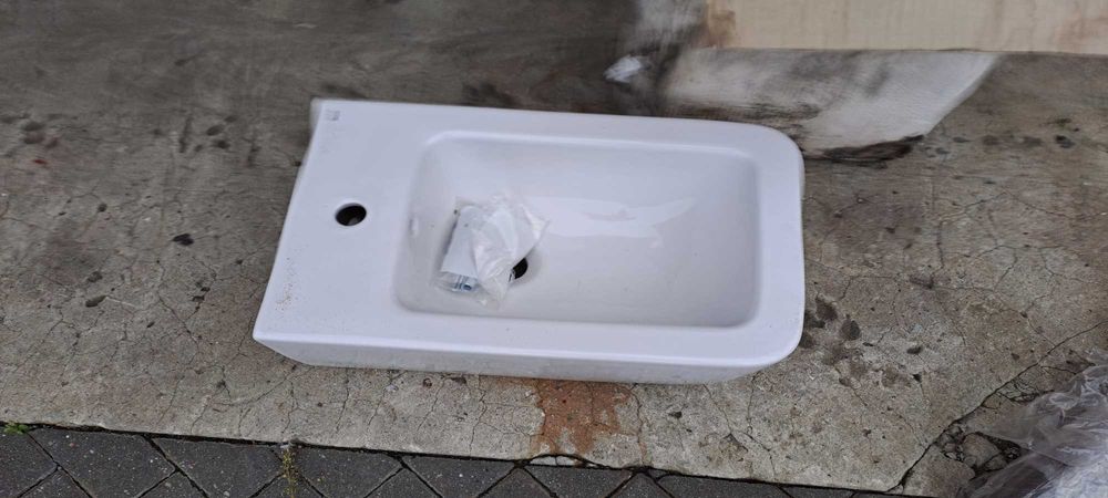 Roca Inspira bidet nowy