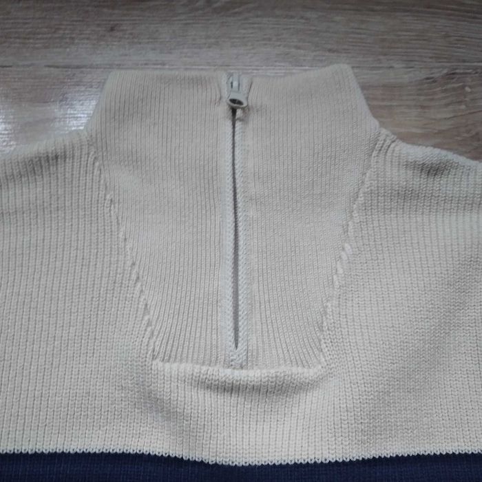 Sprzedam NOWY sweter chłopięcy półgolf na zamek rozmiar 116