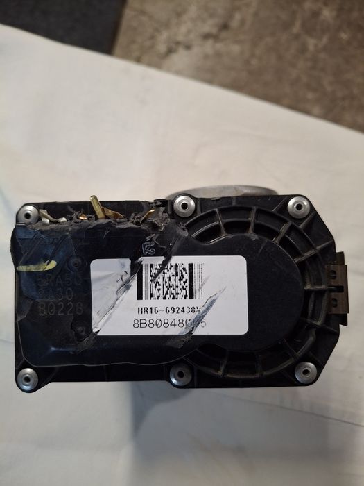 Дросельна заслінка Nissan kicks HR16