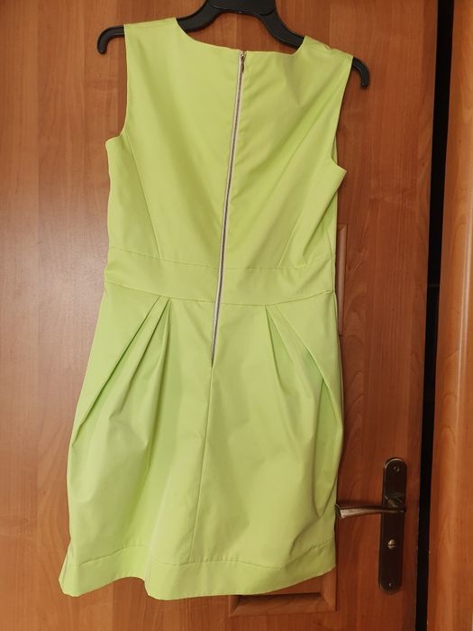 Dwie sukienki wizytowe