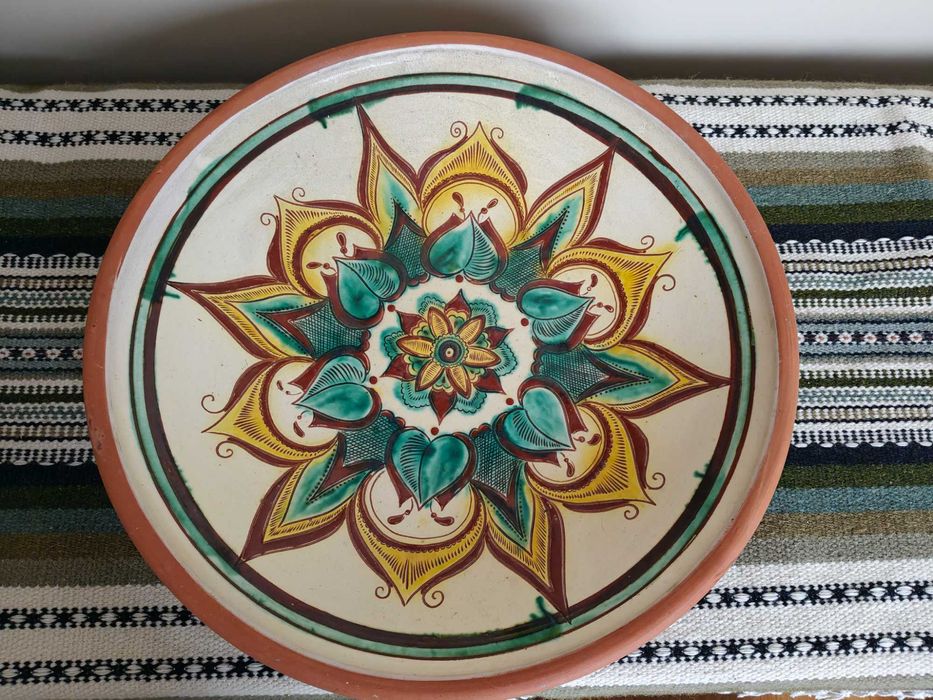 Велика настінна (45см) керамічна тарілка ( косівська кераміка) 1980