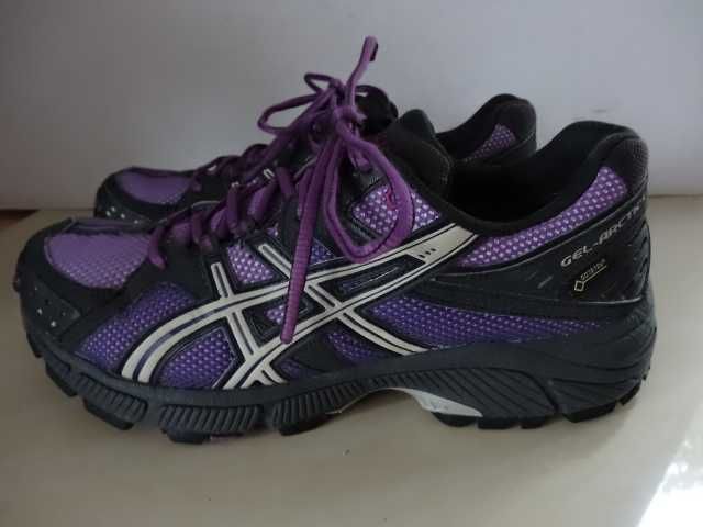 Asics gel best sale arctic 4 goretex