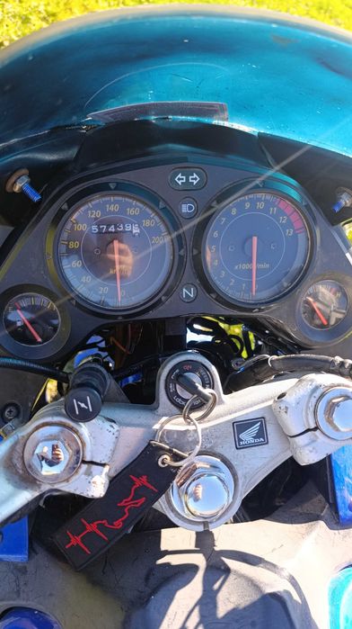 Продам мотоцикл Honda cbr125r
