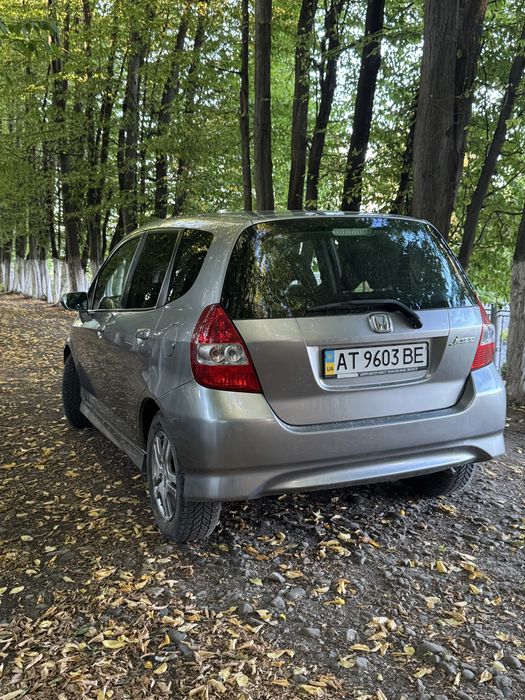 Honda jazz 2005.