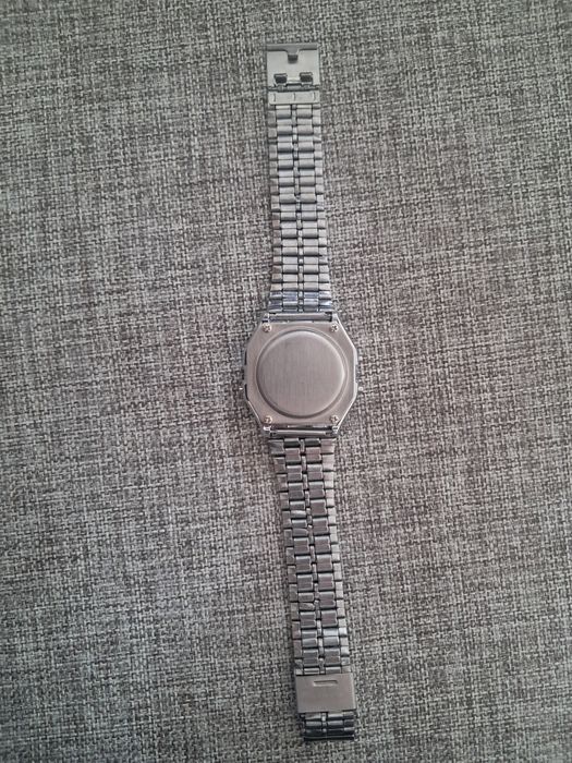 Zegarek w stylu retro