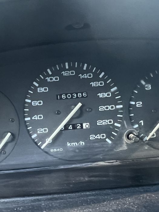 Mazda 323 F 1.6