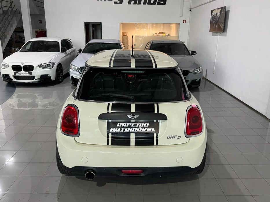 MINI 3 Portas One D