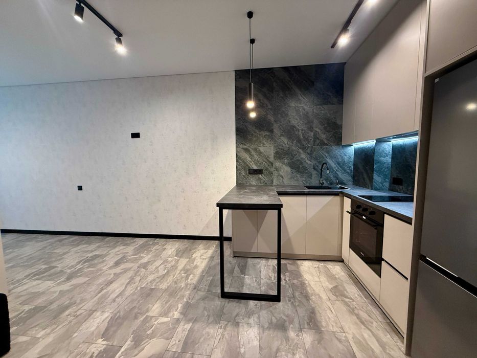 Продаж 1к квартири з ремонтом в ЖК Ютландія, оформлення 2%