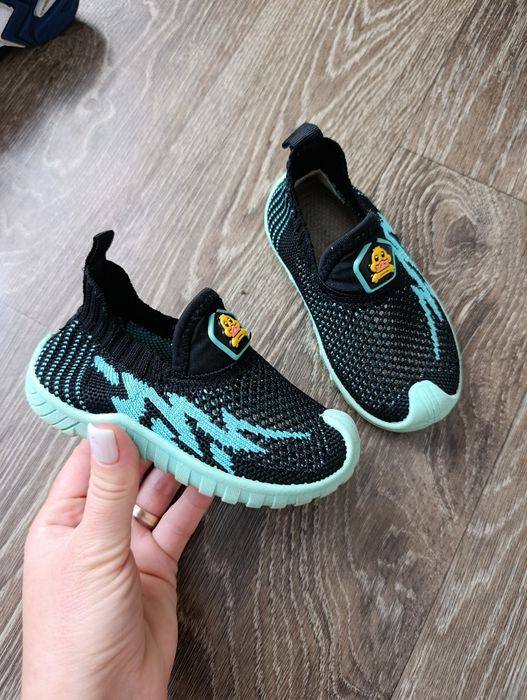 Кросівки дитячі  22,23р.