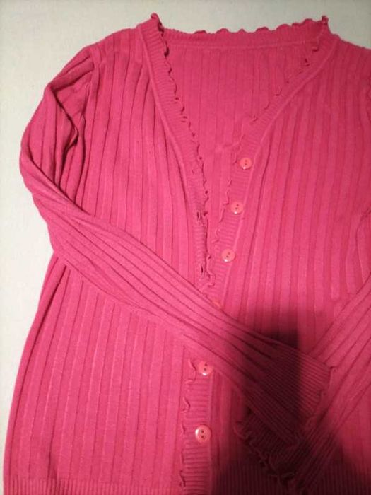 Kardigan na guziki fuksja