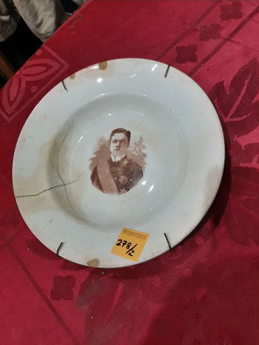Prato em faiança D.Manuel II (1°met séc XX)