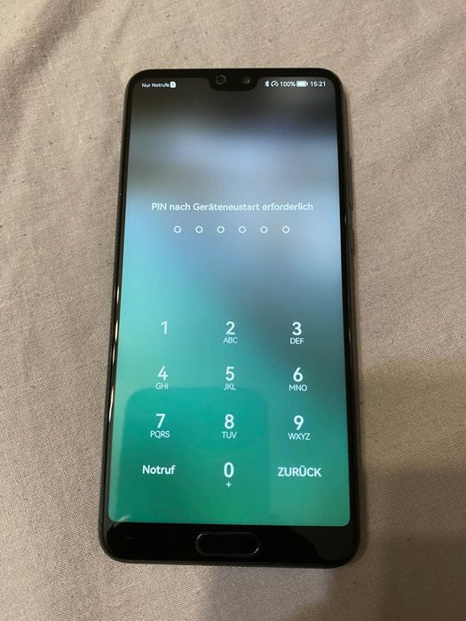 смартфон Huawei P20