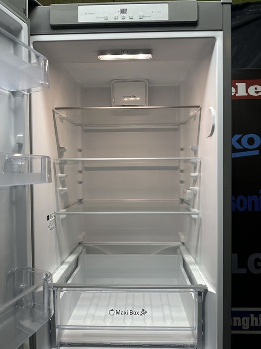 Холодильник Bauknecht / A+++ / 336 л / LED / ProFresh / 188 см