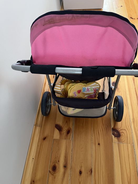 Каляска для ляльок