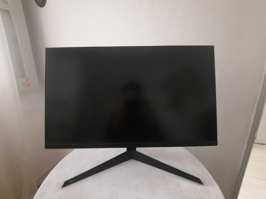 Torre + Monitor Gamer Asus G15DK-R7DT36PB1( Ryzen 7 3700x + RTX 4070TI