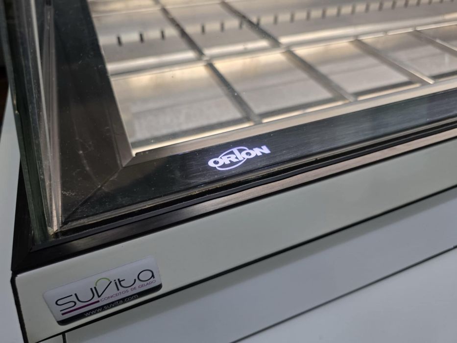 Vitrine profissional de gelados